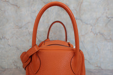 将图片加载到图库查看器，HERMES LINDY 30 Clemence leather Orange X刻印 Shoulder bag 800050097
