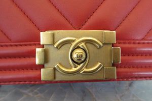 CHANEL/シャネル ボーイシャネル チェーンショルダーバッグ ラムスキン レッド/ゴールド金具 ショルダーバッグ 700060077