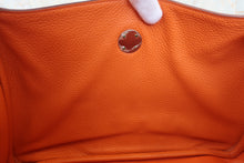 将图片加载到图库查看器，HERMES LINDY 30 Clemence leather Orange X刻印 Shoulder bag 800050097
