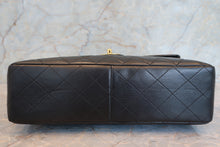 Load image into Gallery viewer, CHANEL Medium Matelasse single flap chain shoulder bag Lambskin Black/Gold hadware Shoulder bag 700090126
