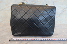 画像をギャラリービューアに読み込む, CHANEL/シャネル ミニマトラッセシングルフラップチェーンショルダーバッグ ラムスキン ブラック/ゴールド金具 ショルダーバッグ 800010019
