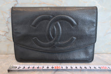 Load image into Gallery viewer, CHANEL CC mark chain wallet Caviar skin Black/Gold hadware Shoulder bag 700090052
