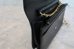 CHANEL CC mark chain wallet Caviar skin Black/Gold hadware Shoulder bag 700090052