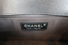 画像をギャラリービューアに読み込む, CHANEL/シャネル ボーイシャネルチェーンショルダーバッグ キャビアスキン ブラック/シルバー金具 ショルダーバッグ 800080038
