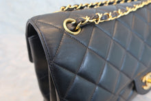 Load image into Gallery viewer, CHANEL Medium Matelasse Double Face shoulder bag Lambskin Black/Gold hadware Shoulder bag 800020109

