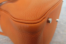 画像をギャラリービューアに読み込む, HERMES／エルメス リンディ30 トリヨンクレマンス オレンジ □N刻印 ショルダーバッグ 700030284
