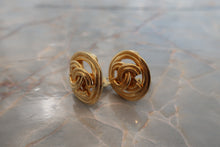Load image into Gallery viewer, CHANEL CC mark earring Gold plate Gold Earring 500110055
