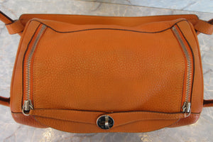 HERMES／エルメス リンディ30 トリヨンクレマンス オレンジ □N刻印 ショルダーバッグ 700030284
