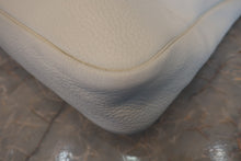 画像をギャラリービューアに読み込む, HERMES／エルメス トリム35 トリヨンクレマンス ホワイト □E刻印 ショルダーバッグ 800020099
