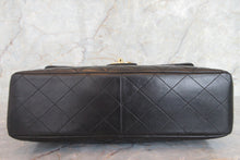 将图片加载到图库查看器，CHANEL/香奈儿 中号CF 单盖包 链条包 羊皮 Black/Gold hadware(黑色/金色金属) 肩背包 700060096
