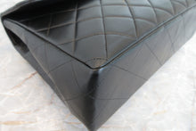 将图片加载到图库查看器，CHANEL/香奈儿 中号CF 单盖包 链条包 羊皮 Black/Gold hadware(黑色/金色金属) 肩背包 700060096

