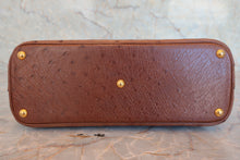 Load image into Gallery viewer, HERMES／BOLIDE 27 Ostrich lether Brown 〇Y Engraving Shoulder bag 800060121

