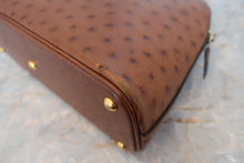 Load image into Gallery viewer, HERMES／BOLIDE 27 Ostrich lether Brown 〇Y Engraving Shoulder bag 800060121
