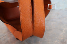 Load image into Gallery viewer, HERMES PICOTIN LOCK MM Clemence leather Orange □O Engraving Hand bag 600120186
