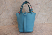 画像をギャラリービューアに読み込む, HERMES／エルメス ピコタンロックＰＭトレサージュ ヴォーエプソン ブルーノール/ゴールド/ルージュクー Y刻印 ハンドバッグ 800010008
