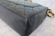将图片加载到图库查看器，CHANEL/香奈儿 中号CF 单盖包 链条包 羊皮 Black/Gold hardware(黑色/金色金属) 肩背包 800090181
