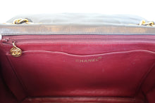 将图片加载到图库查看器，CHANEL/香奈儿 中号CF 单盖包 链条包 羊皮 Black/Gold hardware(黑色/金色金属) 肩背包 800090181
