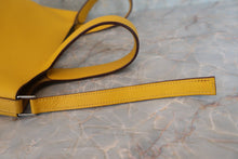 Load image into Gallery viewer, HERMES PICOTIN PM Clemence leather Jaune □G Engraving Hand bag 600070017
