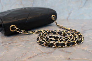 CHANEL/シャネル マトラッセチェーンショルダーバッグ ラムスキン ブラック/ゴールド金具 ショルダーバッグ 70040135