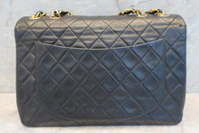 将图片加载到图库查看器，CHANEL/香奈儿 大号CF 单盖 链条包 羊皮 Black/Gold hadware(黑色/金色金属) 肩背包 600100057
