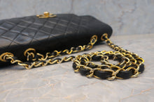 将图片加载到图库查看器，CHANEL/香奈儿 大号CF 单盖 链条包 羊皮 Black/Gold hadware(黑色/金色金属) 肩背包 600100057
