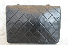 将图片加载到图库查看器，CHANEL/香奈儿 迷你CF 单盖 链条包 羊皮 Black/Gold hadware(黑色/金色金属) 肩背包 700060145
