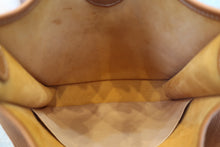 画像をギャラリービューアに読み込む, HERMES／エルメス ヴェスパPM クシュベル ゴールド □A刻印 ショルダーバッグ 800010094
