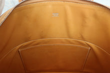 Load image into Gallery viewer, HERMES BOLIDE 35 Box carf leather Natural □C Engraving Shoulder bag 600070027
