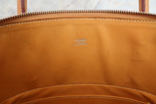 Load image into Gallery viewer, HERMES BOLIDE 35 Box carf leather Natural □C Engraving Shoulder bag 600070027
