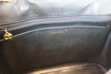 画像をギャラリービューアに読み込む, CHANEL/シャネル 中マトラッセシングルフラップチェーンショルダーバッグ ラムスキン ブラック/ゴールド金具 ショルダーバッグ 700080072
