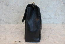 Load image into Gallery viewer, CHANEL Medium Matelasse single flap double chain shoulder bag Caviar skin Black/Silver hadware Shoulder bag 800020197
