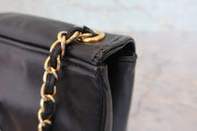 Load image into Gallery viewer, CHANEL CC Chain shoulder Lambskin Black/Gold hadware Shoulder bag 800070171
