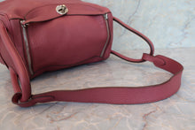 Load image into Gallery viewer, HERMES LINDY 30 Clemence leather Bois de rose □O Engraving Shoulder bag 700090129
