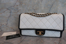 画像をギャラリービューアに読み込む, CHANEL/シャネル マトラッセチェーンショルダーバッグ ラムスキン ブラック/ホワイト/ゴールド金具 ショルダーバッグ 700070047
