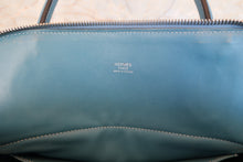 Load image into Gallery viewer, HERMES／BOLIDE 31 Clemence leather Blue jean □O Engraving Hand bag 700120075

