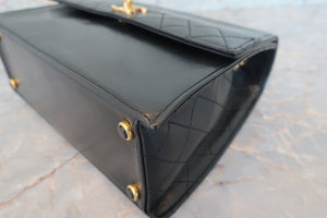 CHANEL/シャネル 台形チェーンショルダーバッグ ラムスキン ブラック/ゴールド金具 ショルダーバッグ 700080081
