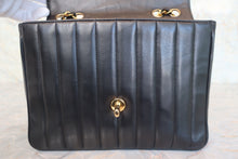 将图片加载到图库查看器，CHANEL/香奈儿 coco小姐 V线 链条包 羊皮 Black/Gold hardware(黑色/金色金属) 肩背包 800090202
