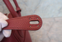 Load image into Gallery viewer, HERMES LINDY 30 Clemence leather Bois de rose □O Engraving Shoulder bag 700090129
