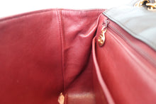 将图片加载到图库查看器，CHANEL/香奈儿 coco小姐 V线 链条包 羊皮 Black/Gold hardware(黑色/金色金属) 肩背包 800090202
