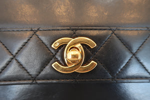 CHANEL/シャネル 台形チェーンショルダーバッグ ラムスキン ブラック/ゴールド金具 ショルダーバッグ 700080081