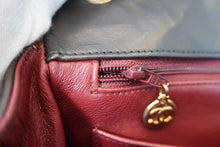 将图片加载到图库查看器，CHANEL/香奈儿 coco小姐 V线 链条包 羊皮 Black/Gold hardware(黑色/金色金属) 肩背包 800090202
