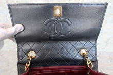 画像をギャラリービューアに読み込む, CHANEL/シャネル 台形チェーンショルダーバッグ ラムスキン ブラック/ゴールド金具 ショルダーバッグ 700080081
