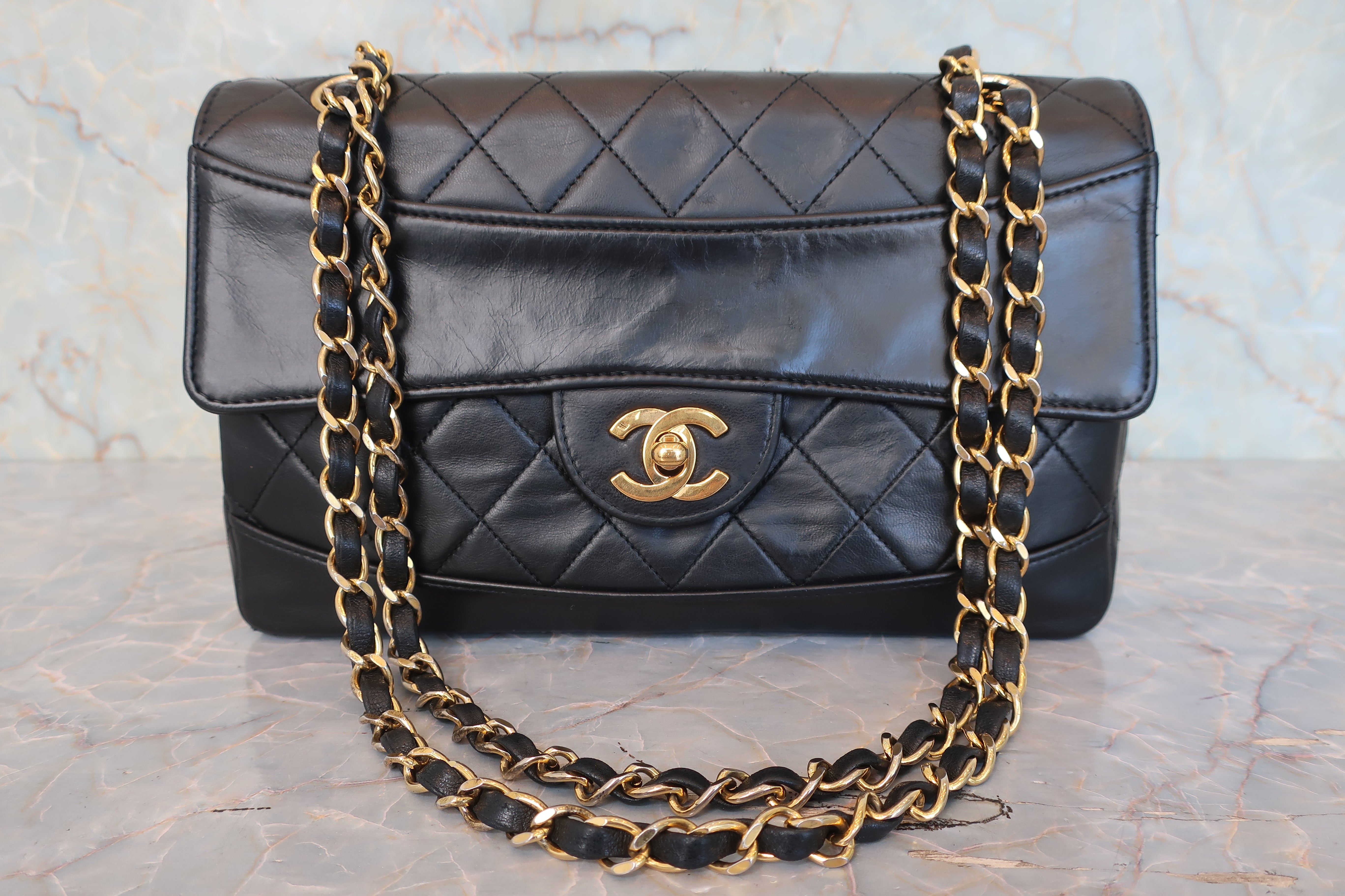CHANEL/シャネル マトラッセチェーンショルダーバッグ ラムスキン