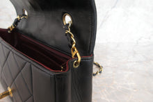 将图片加载到图库查看器，CHANEL/香奈儿 戴妃 CF 链条包 羊皮 Black/Gold hadware(黑色/金色金属) 肩背包 700060137
