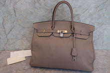 Load image into Gallery viewer, HERMES BIRKIN 40 Clemence leather Gris tourterelle/Matte silver hadware □E Engraving Hand bag 700030026
