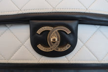 画像をギャラリービューアに読み込む, CHANEL/シャネル マトラッセチェーンショルダーバッグ ラムスキン ブラック/ホワイト/ゴールド金具 ショルダーバッグ 700070047
