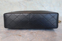 将图片加载到图库查看器，CHANEL/香奈儿 CF 链条包 羊皮 Black/Gold hardware(黑色/金色金属) 肩背包 800090198
