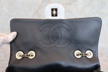 画像をギャラリービューアに読み込む, CHANEL/シャネル マトラッセチェーンショルダーバッグ ラムスキン ブラック/ホワイト/ゴールド金具 ショルダーバッグ 700070047
