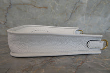 将图片加载到图库查看器，HERMES  EVELYNE TPM Clemence leather New white W刻印 Shoulder bag 700030183
