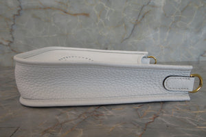 HERMES  EVELYNE TPM Clemence leather New white W刻印 Shoulder bag 700030183